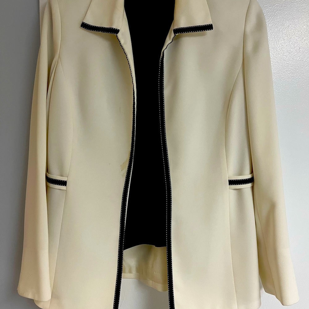 Kasper 3 piece women’s Pantsuit - all pieces lined